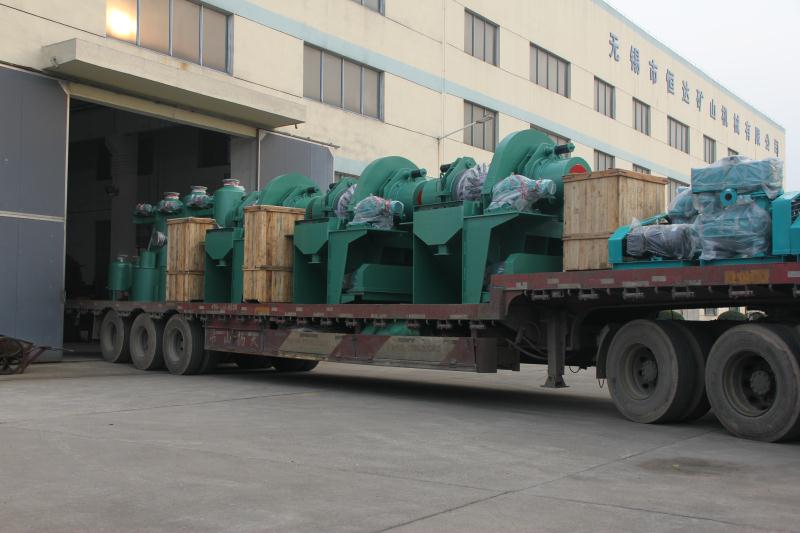 發(fā)往緬甸的3臺ZPG10-2盤式真空過濾機.JPG